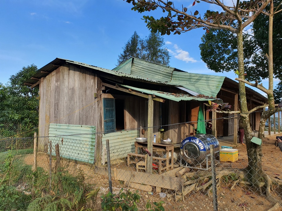 Bão giật tung mái trường, thầy trò Lấp Loa mơ lớp học kiên cố - 5