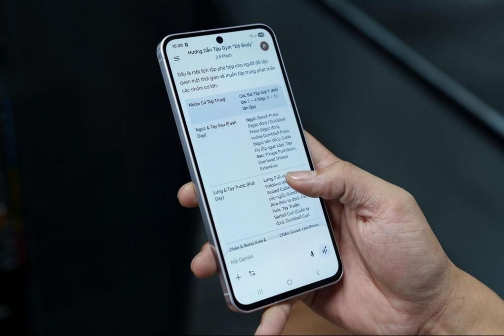 Gemini Live trên Galaxy A56 5G: Huấn luyện viên ảo giúp người dùng giữ dáng mùa tiệc tùng - 3 Gemini Live trên Galaxy A56 5G: Huấn luyện viên ảo giúp người dùng giữ dáng mùa tiệc tùng - 3