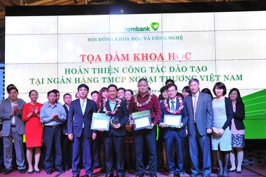 Vietcombank tổ chức Tọa đàm khoa học “Hoàn thiện công tác đào tạo tại Vietcombank”