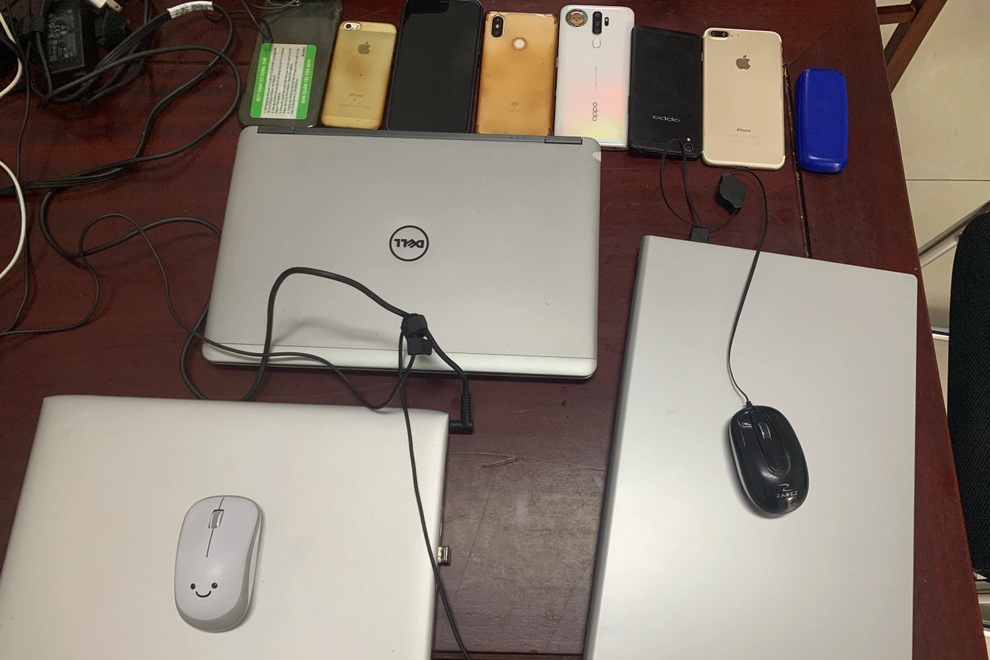 Triệt phá sòng bài online liên tỉnh với số tiền giao dịch hơn 50 tỷ đồng - 2 Triệt phá sòng bài online liên tỉnh với số tiền giao dịch hơn 50 tỷ đồng - 2