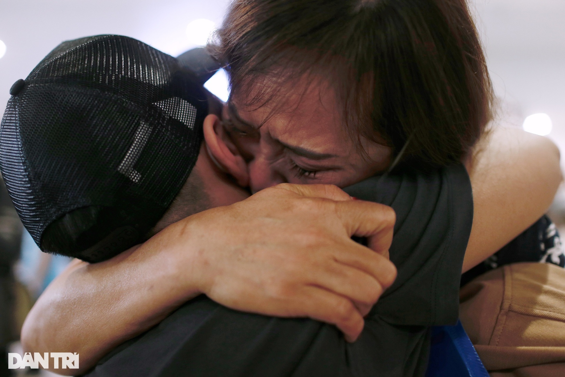 Hình ảnh gần 600 người Việt về nước từ vùng chiến sự Ukraine sáng 13/3 - 13 Hình ảnh gần 600 người Việt về nước từ vùng chiến sự Ukraine sáng 13/3 - 13