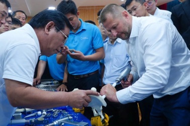 Căn bệnh ngày càng trẻ hóa gây tàn phế, tấn công người lạm dụng rượu bia