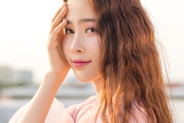 Nam Em phản bác tin đồn cặp kè với “đại gia kim cương” Chu Đăng Khoa