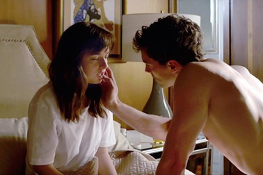 Cho phép chiếu phim 18+: Rạp chiếu làm gì để kiểm soát khán giả?