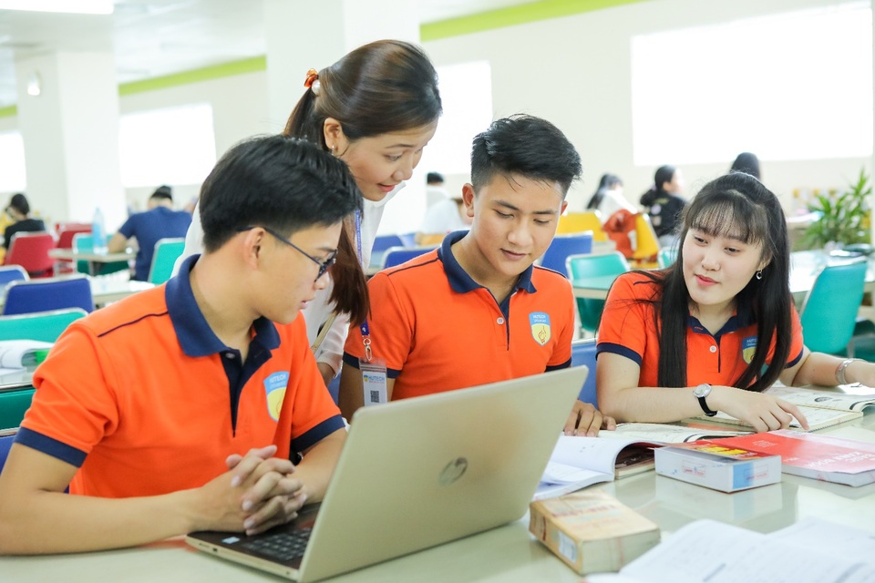 “Bí kíp” giành vé vào đại học khi xét tuyển học bạ trước kỳ thi tốt nghiệp THPT - 2 “Bí kíp” giành vé vào đại học khi xét tuyển học bạ trước kỳ thi tốt nghiệp THPT - 2