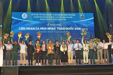 Khai mạc Liên hoan Ca Múa Nhạc toàn quốc 2018