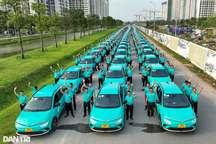 Hé lộ số tiền Vingroup thu từ bán xe cho hãng taxi của ông Phạm Nhật Vượng