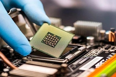 Siết đầu vào, 8 điểm toán mới được học ngành vi mạch bán dẫn