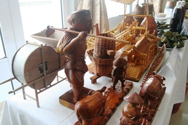 Xem “Hai lúa” làm du lịch