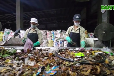 Nghề kỳ lạ, ngửi đủ thứ mùi kinh khủng nhất trên đời