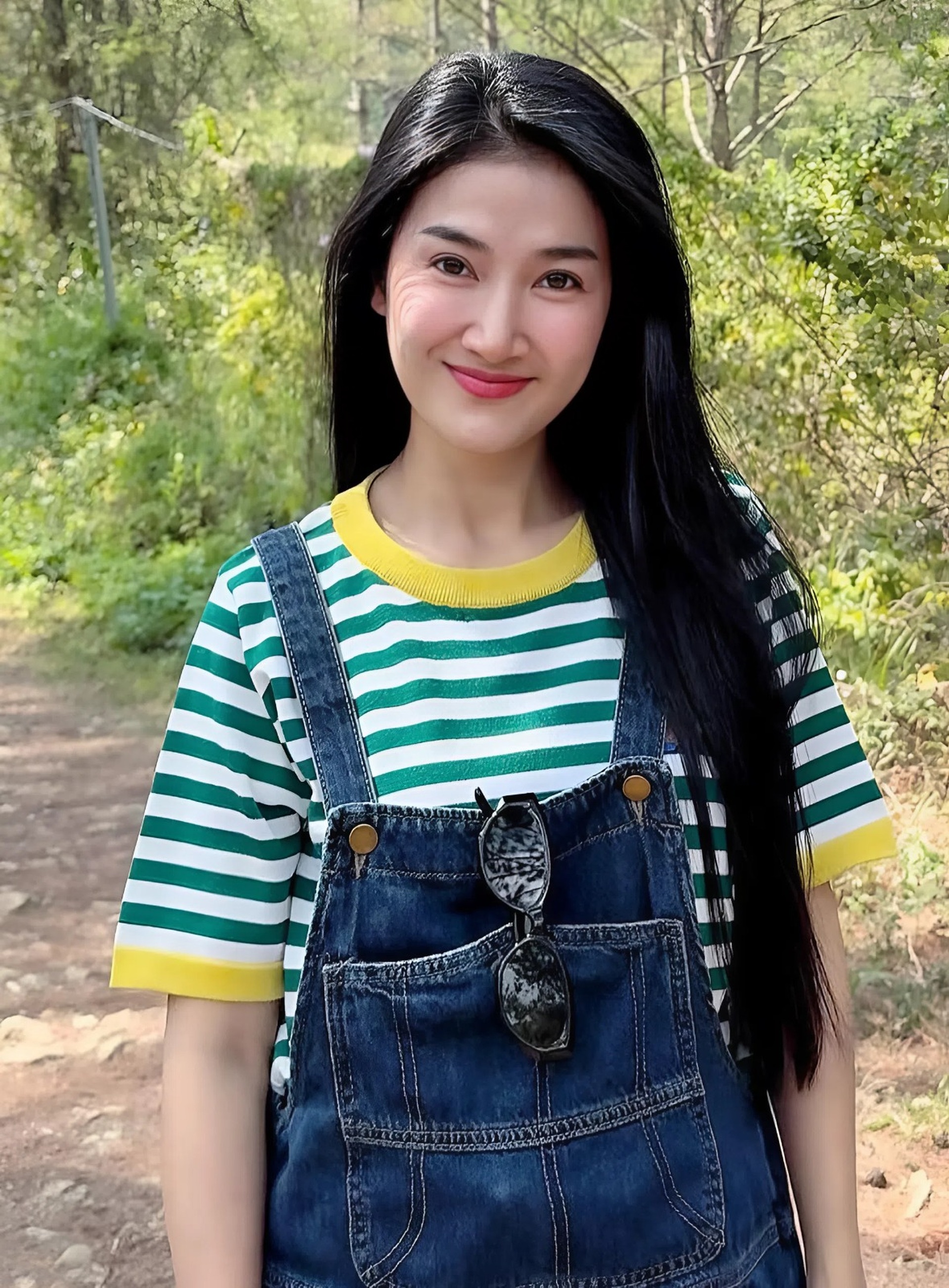 Nữ hoàng phim xưa Quỳnh Lam hạnh phúc bên bạn trai cao 1,8m kém 9 tuổi - 8 Nữ hoàng phim xưa Quỳnh Lam hạnh phúc bên bạn trai cao 1,8m kém 9 tuổi - 8