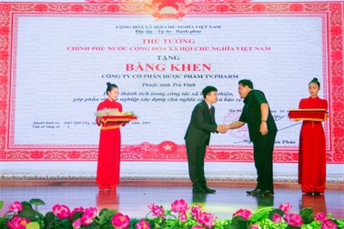 TV.Pharm - Dược Trà Vinh nhận bằng khen của Thủ tướng Chính phủ
