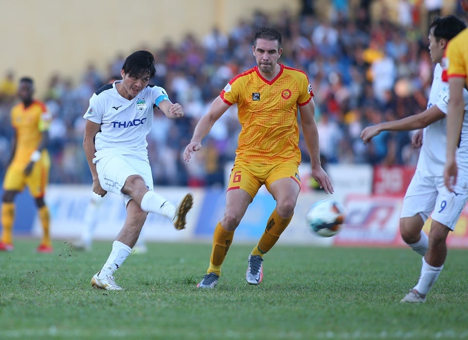 Anh Đức xuất trận, HA Gia Lai vẫn hòa nhạt nhòa trước Thanh Hóa - 3