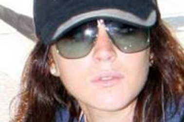 Lindsay quyết trở về nhà vì buồn chán chuyện yêu đương