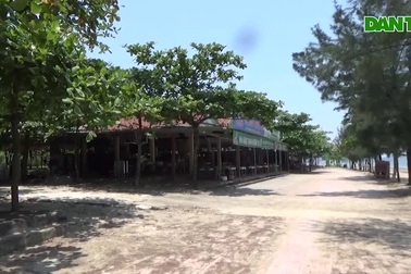 Thị xã biển Cửa Lò vắng khách du lịch