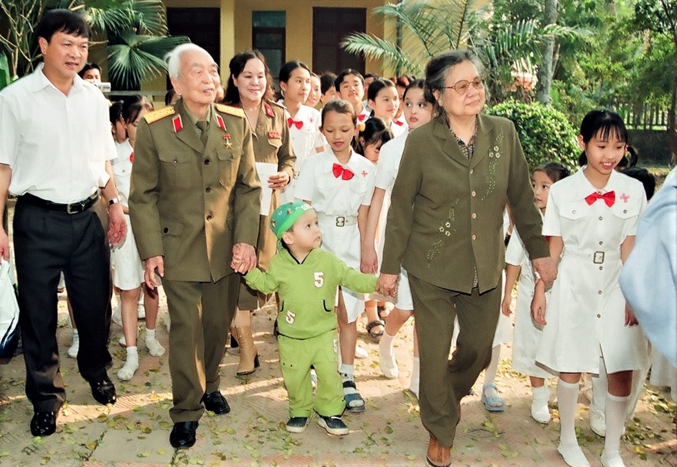 Bữa cơm 2 quả trứng và chuyện xúc động về phu nhân Đại tướng Võ Nguyên Giáp - 5 Bữa cơm 2 quả trứng và chuyện xúc động về phu nhân Đại tướng Võ Nguyên Giáp - 5