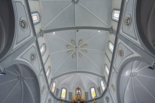 Đền Thánh Sa Châu - nhà thờ Nam Định đẹp uy nghi như ở trời Âu - 5 Đền Thánh Sa Châu - nhà thờ Nam Định đẹp uy nghi như ở trời Âu - 5