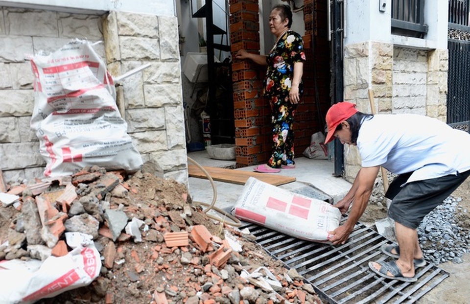 TPHCM: Vận động người dân hiến đất mở rộng 10 tuyến hẻm từ 4-6m - 3 TPHCM: Vận động người dân hiến đất mở rộng 10 tuyến hẻm từ 4-6m - 3