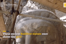 Tượng Phật nghìn năm khổng lồ trong hang đá mạ vàng bạc