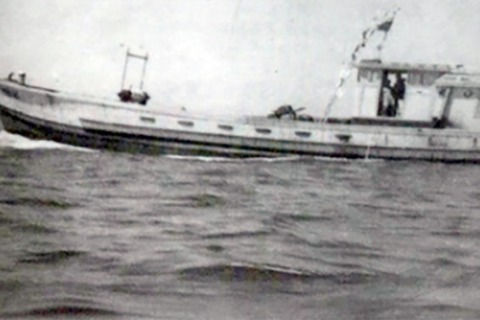 Hải trình ra Bắc bằng tàu đánh cá gặp nhiều sóng gió của ông Lê Đức Anh