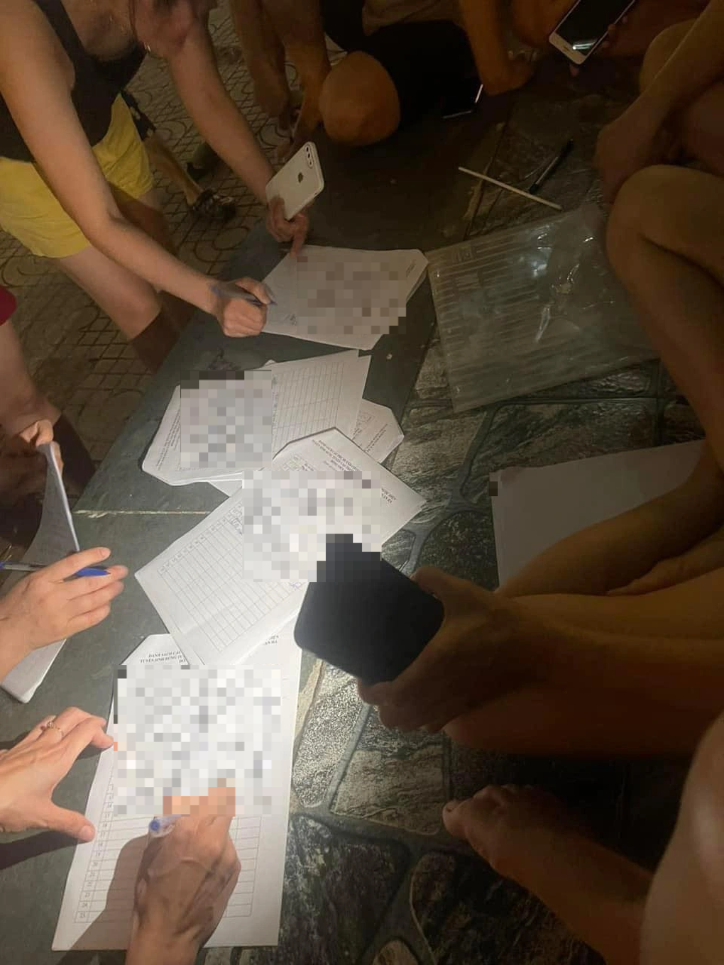Hà Nội: Lớp 6 trường công 6 triệu đồng/tháng do trường tự chủ tài chính? - 2 Hà Nội: Lớp 6 trường công 6 triệu đồng/tháng do trường tự chủ tài chính? - 2