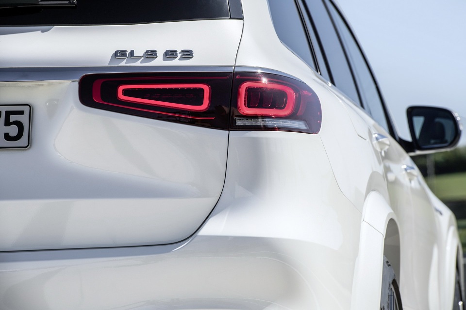 GLS 63 - Đỉnh cao phân khúc SUV 7 chỗ hạng sang từ Mercedes-AMG - 16 GLS 63 - Đỉnh cao phân khúc SUV 7 chỗ hạng sang từ Mercedes-AMG - 16