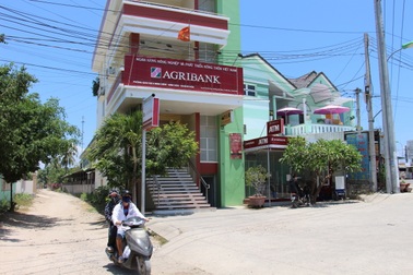 Vụ khách hàng báo sổ tiết kiệm “bốc hơi” hàng trăm triệu đồng: Agribank Khánh Hòa nói gì?