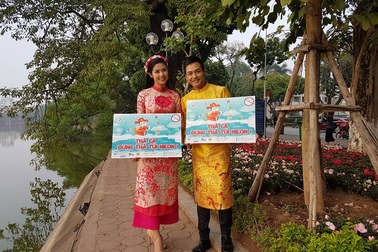 MC Phan Anh, hoa hậu Ngọc Hân kêu gọi "thả cá đừng thả túi nilon"