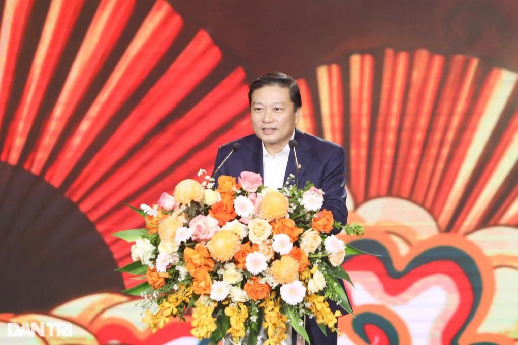 Hơn 132 tỷ đồng ủng hộ Tết vì người nghèo xứ Nghệ - 1 Hơn 132 tỷ đồng ủng hộ Tết vì người nghèo xứ Nghệ - 1