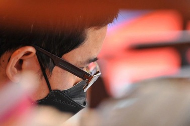 Cả năm để dành không nổi 10 triệu đồng, vẫn quyết vay nợ để Tết về quê