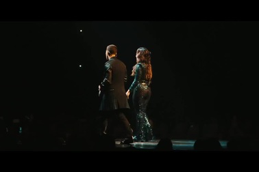 Nick Jonas - Demi Lovato - Close