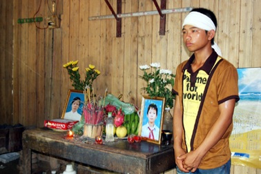 Kẻ “điên loạn” phủ nỗi tang thương khắp làng quê nghèo