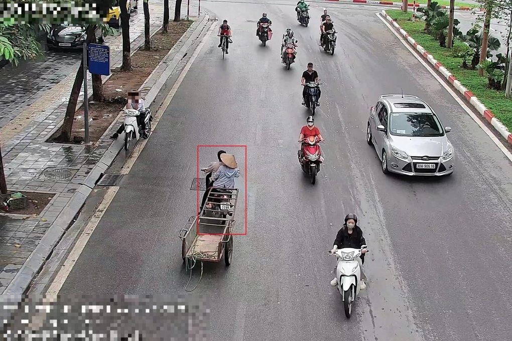 Trong 24 giờ, camera AI một nút giao ở Hà Nội thấy 105 người vượt đèn đỏ - 2 Trong 24 giờ, camera AI một nút giao ở Hà Nội thấy 105 người vượt đèn đỏ - 2