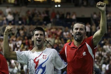 Serbia lọt vào chung kết Davis Cup 2010