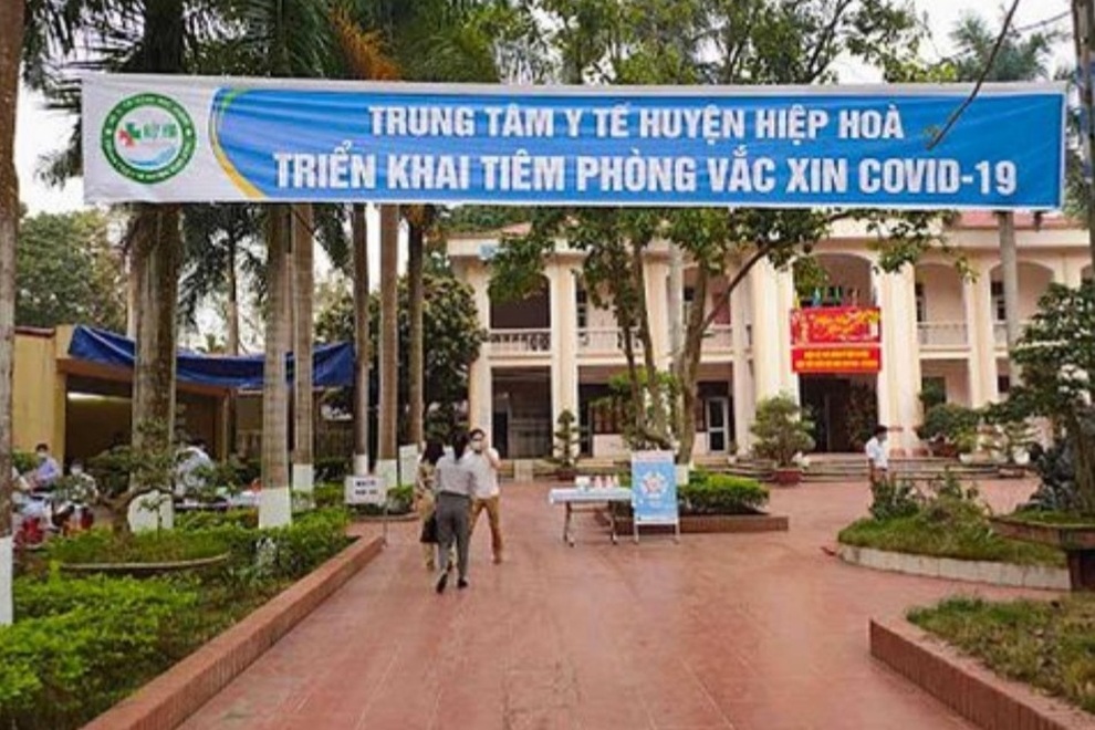 Phạt 17,5 triệu đồng với ca F0 trèo tường ra khỏi khu cách ly đi mua đồ ăn - 1 Phạt 17,5 triệu đồng với ca F0 trèo tường ra khỏi khu cách ly đi mua đồ ăn - 1
