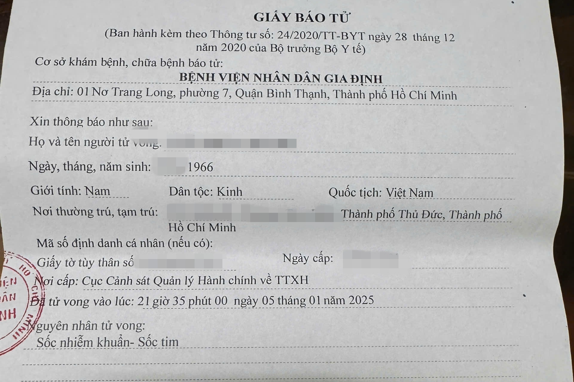 Làm rõ việc bác sĩ ở TPHCM tử vong sau khi điều trị sốt xuất huyết - 3