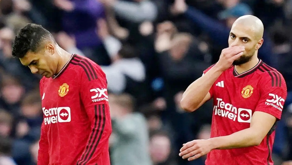Nhiều ngôi sao Man Utd bất mãn, tin HLV Ten Hag bị sa thải - 1 Nhiều ngôi sao Man Utd bất mãn, tin HLV Ten Hag bị sa thải - 1
