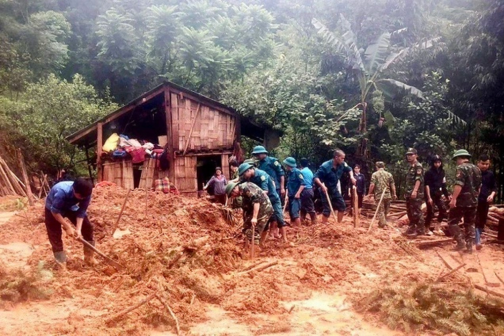 Mưa lũ cuốn trôi 2 cháu bé ở Điện Biên - 1 Mưa lũ cuốn trôi 2 cháu bé ở Điện Biên - 1