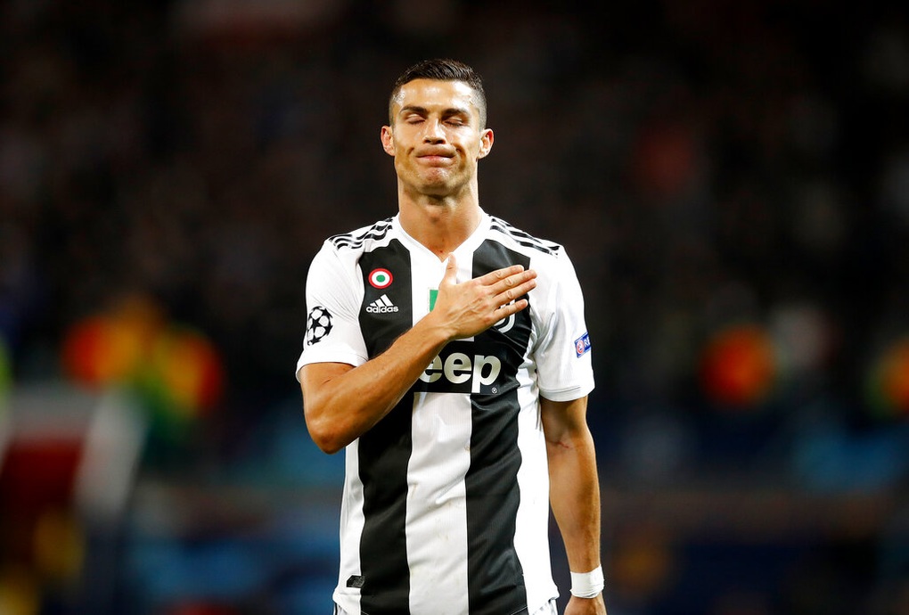 Juventus nhận án phạt trừ 15 điểm, có nguy cơ bị Ronaldo khởi kiện - 2 Juventus nhận án phạt trừ 15 điểm, có nguy cơ bị Ronaldo khởi kiện - 2