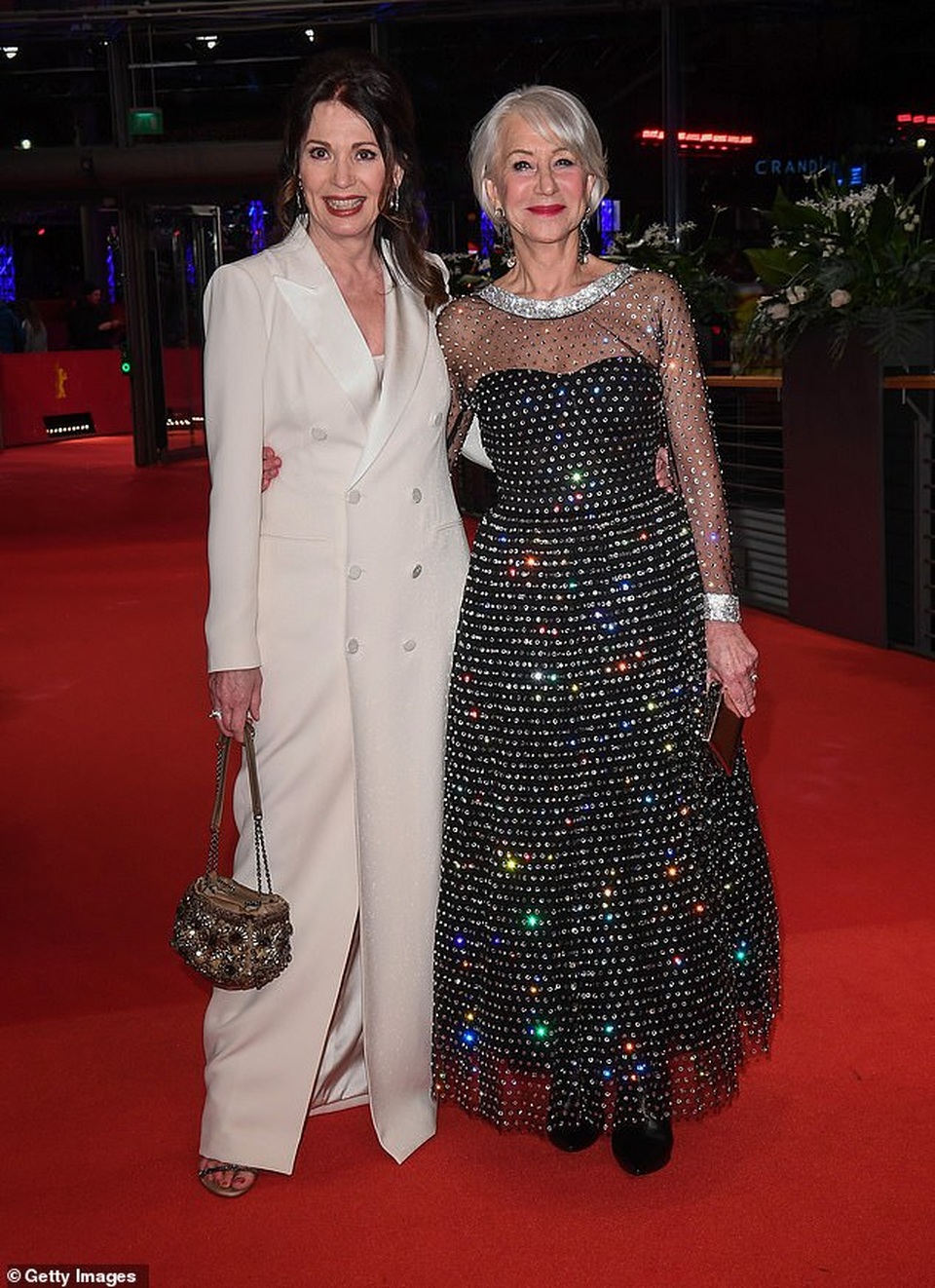 Helen Mirren trẻ trung, xinh đẹp ở tuổi 75 - 4 Helen Mirren trẻ trung, xinh đẹp ở tuổi 75 - 4