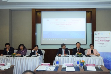 Trời Hà Nội lại phủ bụi mịn, chuyên gia đề nghị người dân hạn chế đi lại ngoài đường