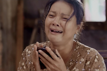Kiều Trinh "khóc cạn nước mắt" khi vào vai bà mẹ khắc khổ
