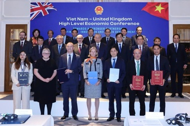 Pearson và EMG Education ký kết hợp tác thúc đẩy AI trong giáo dục Việt Nam