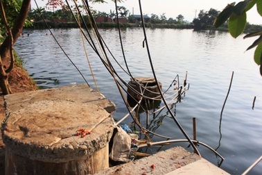 Hàng nghìn hộ dân thủ đô sống bằng nước... ao tù