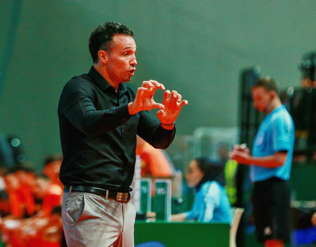 HLV Giustozzi: Sai lầm khiến tuyển futsal Việt Nam mất vé World Cup - 3 HLV Giustozzi: Sai lầm khiến tuyển futsal Việt Nam mất vé World Cup - 3