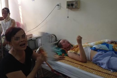 Bỏng nặng trong lúc ăn lẩu bằng bếp cồn