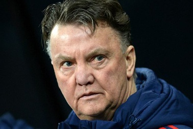 Van Gaal đau đớn vì MU “ném đi” chiến thắng
