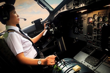 Những nữ phi công theo cánh bay chinh phục bầu trời
