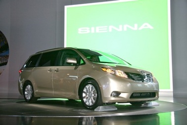 Toyota Sienna thế hệ mới - Tiện dụng và thiết thực
