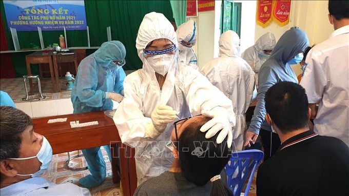 Hà Giang lấy mẫu xét nghiệm Covid-19 cho người dân.